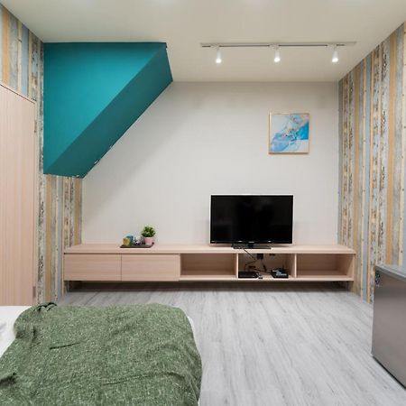 Reise Guesthouse 喜遊旅宿 ゲストハウス 旅マニア Tainan Exteriör bild