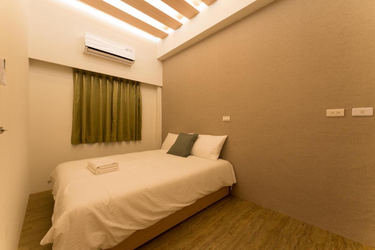 Reise Guesthouse 喜遊旅宿 ゲストハウス 旅マニア Tainan Exteriör bild