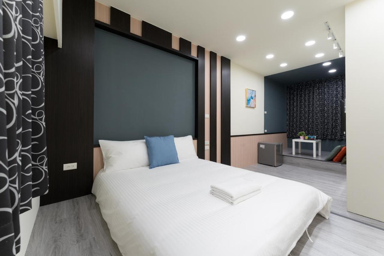 Reise Guesthouse 喜遊旅宿 ゲストハウス 旅マニア Tainan Exteriör bild
